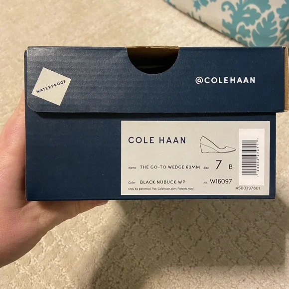 COLE HAAN low heel suede wedge - Picture 5 of 7